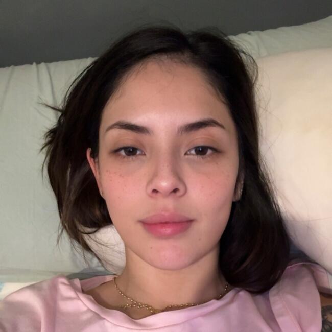 Babysitter in Vallirana: Jennifer