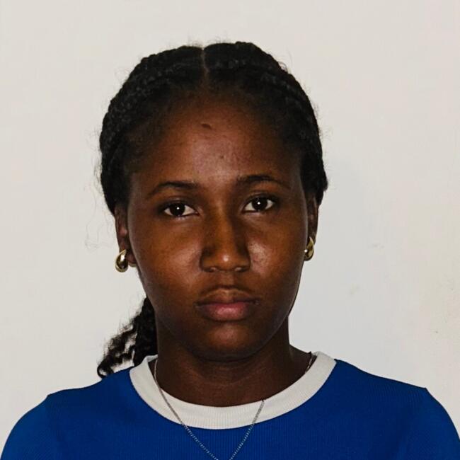 Babysitter in Sintra: Vanessa