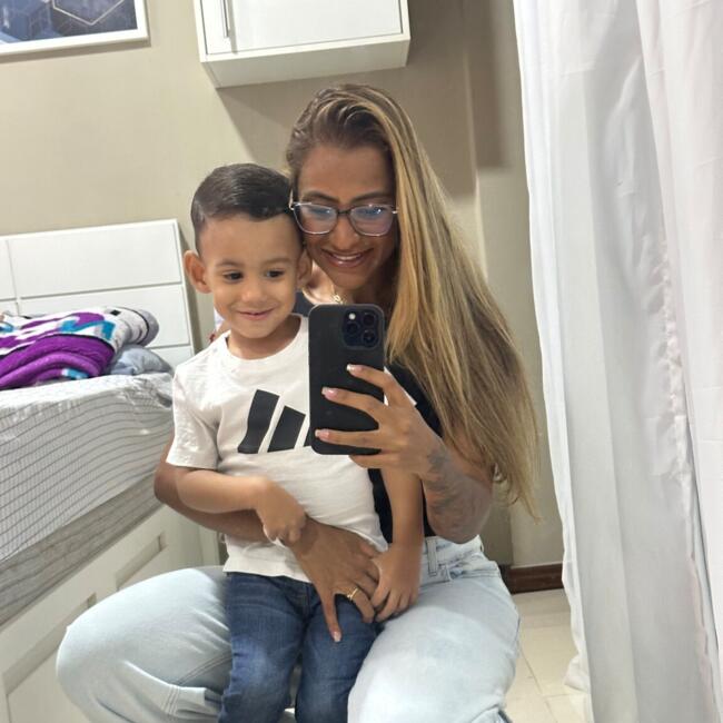 Emprego de babá em Nova Iguaçu: Liolayne