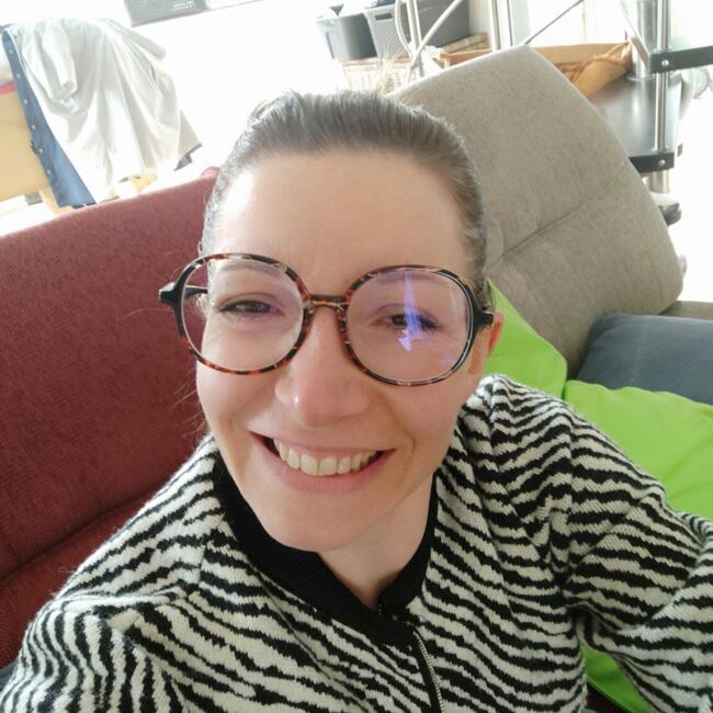 Babysitting job in Monts-en-Bessin: Alexandra
