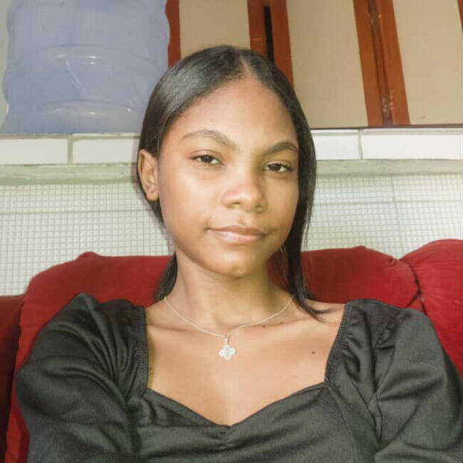 Babá em Vitória de Santo Antão: Emmily