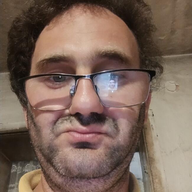Babysitter in Pančevo: Bane