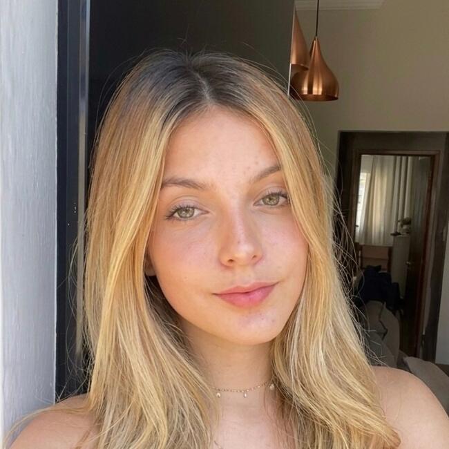 Babá em Leme: Lavínia
