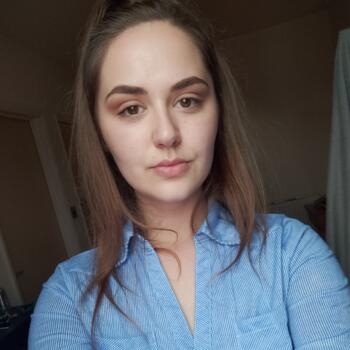 Babysitter in Stoke-on-Trent: Oana