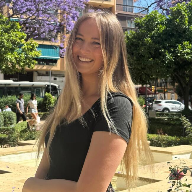 Babysitter in Donostia / San Sebastian: Claire