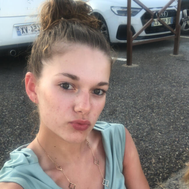 Babysitter in Bouvignies: Maellia