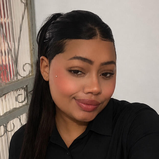 Babysitter in Contagem: Yasmim