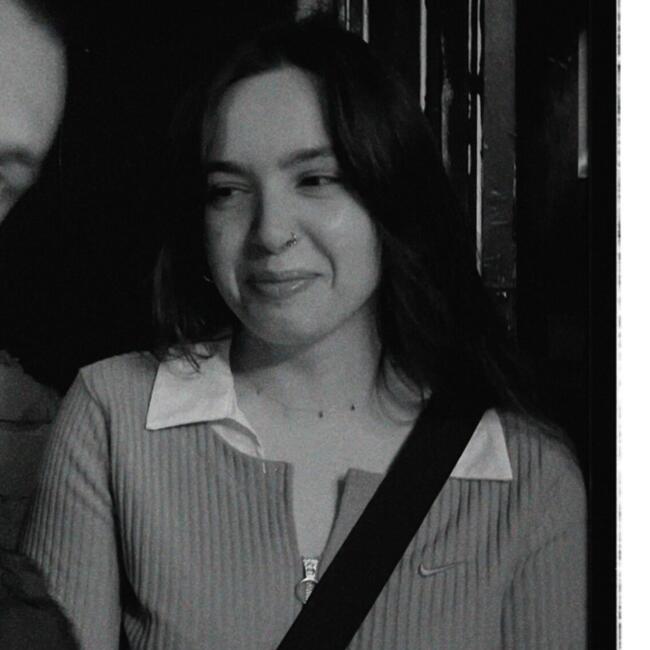 Babysitter in Bucharest: Bianca