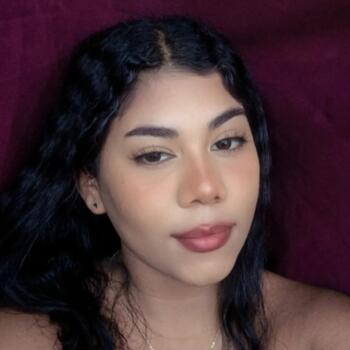 Babysitter in Manaus: Raelen