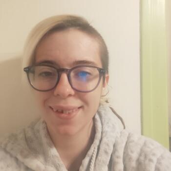 Babysitter in Falaise: Mana