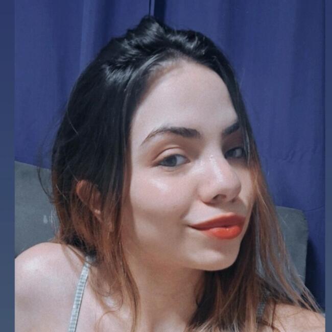 Emprego de babá em Osasco: Mariane