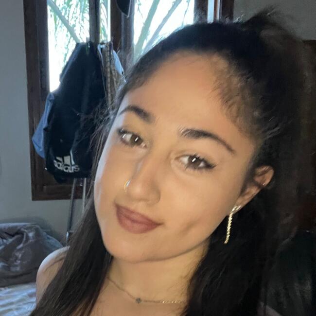 Babysitter in Zografos: Maria