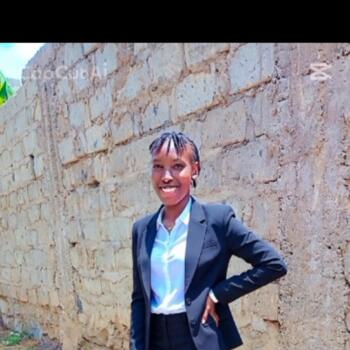 Babysitter Githurai (Nairobi): Anne