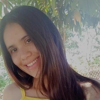 Babysitter in Villa Villeta: Erika
