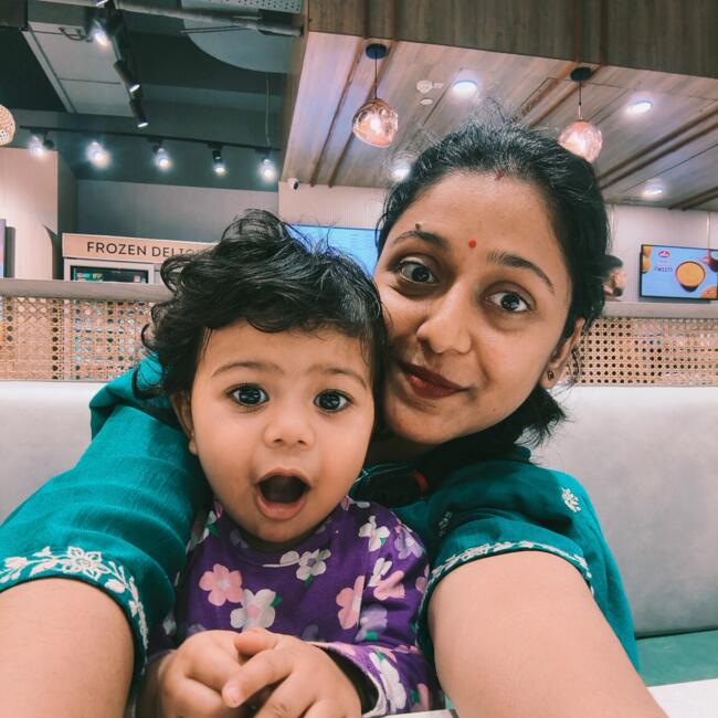 Babysitting job in Lucknow: Divya