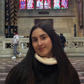 Babysitter Seville: Gloria