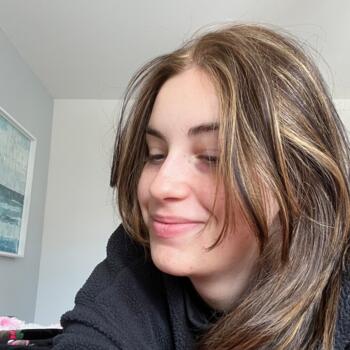 Babysitter in Mississauga: Angelina