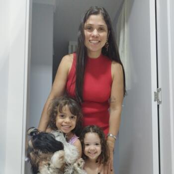Trabajo para niñera en Betim: trabajo para niñera Isabella
