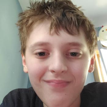 Babysitter in Racine: John-Ross