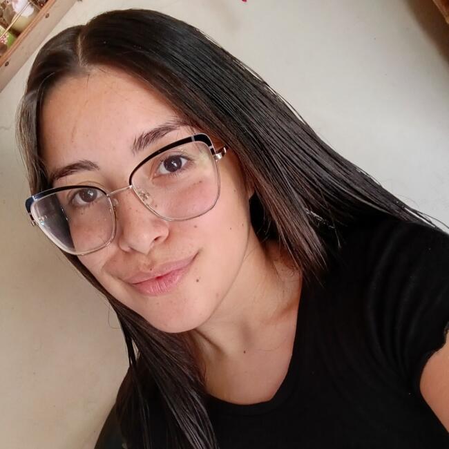 Niñera en Longchamps: Fiorella Ledesma