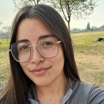 Niñera Longchamps: Fiorella Ledesma