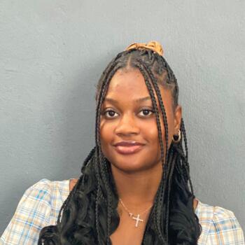 Babysitter in Toronto: Tosin