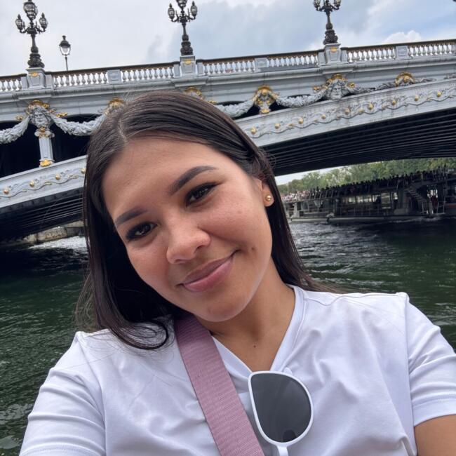 Babysitter in Beaucaire: Milena