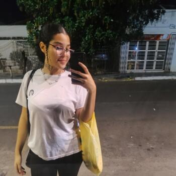 Babysitter in Barra do Garças: Emanuellly