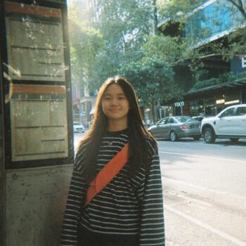 Babysitter in Melbourne: Valerie