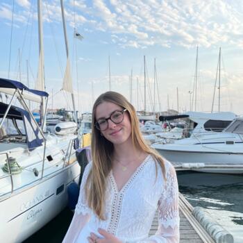 Babysitter in Narbonne: Elisa