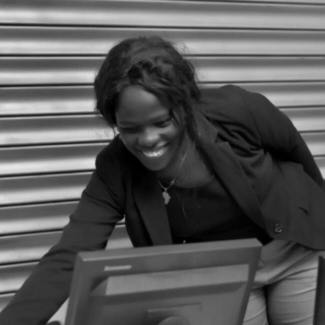 Babysitter in Doha: Niraj