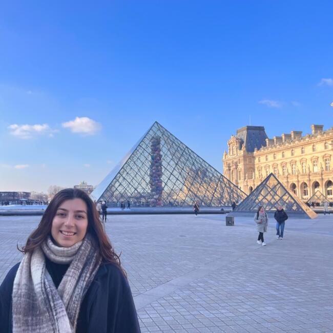 Babysitter in London: Alexandra