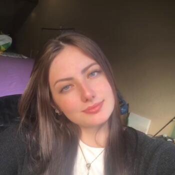 Babysitter in Navegantes: Amanda
