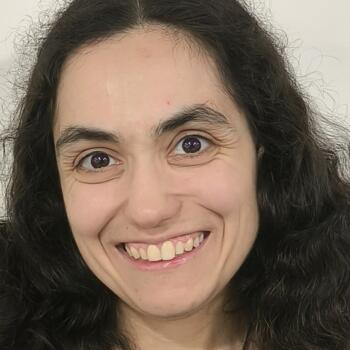 Babysitter in Chaves: Bruna