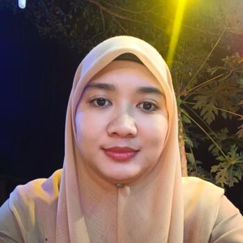 Babysitter in Kuantan: Amirah