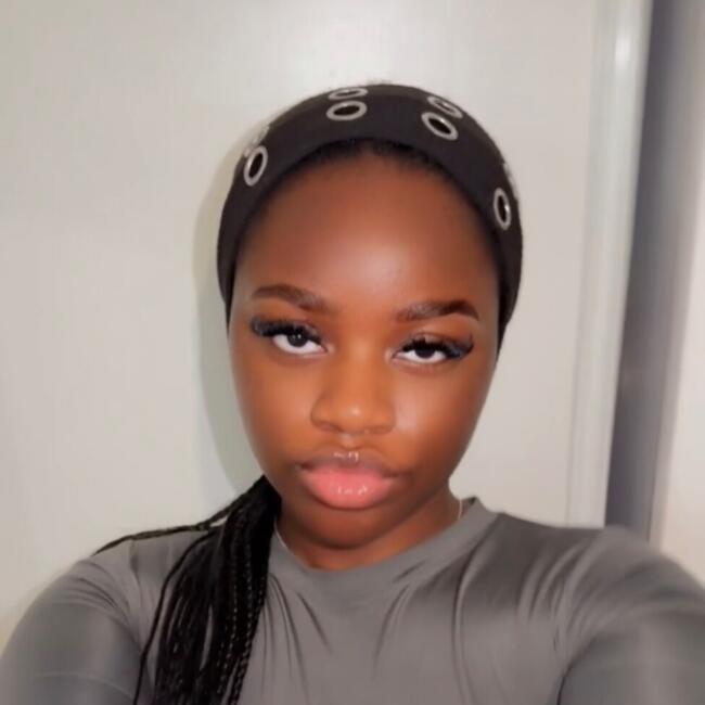 Babysitter in Montmorency: Grace