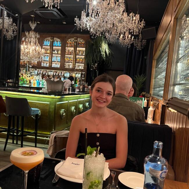 Babysitter in Reims: Lorenza