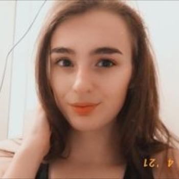 Baby-sitter in Charleroi: Clara