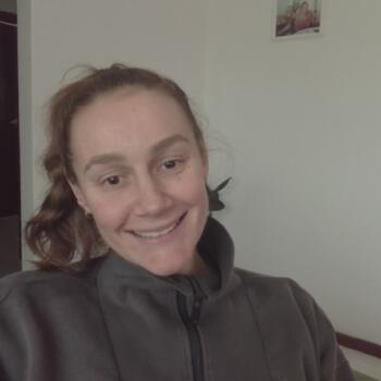 Nanny job in Hobart: babysitting job Darcee