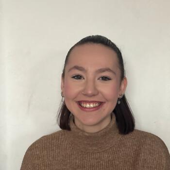 Babysitter in Saint-Nicolas (Wallonie): Celia