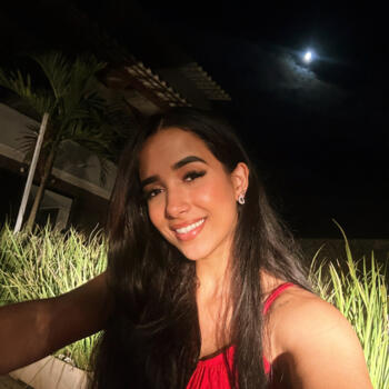 Babysitting job in Niterói: babysitting job Mayara