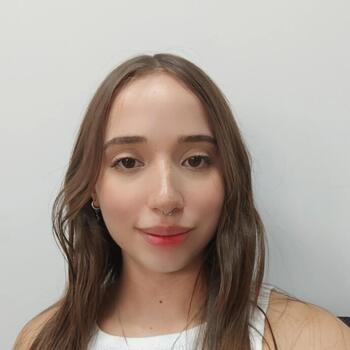 Babysitter in Curitiba: Yasmin