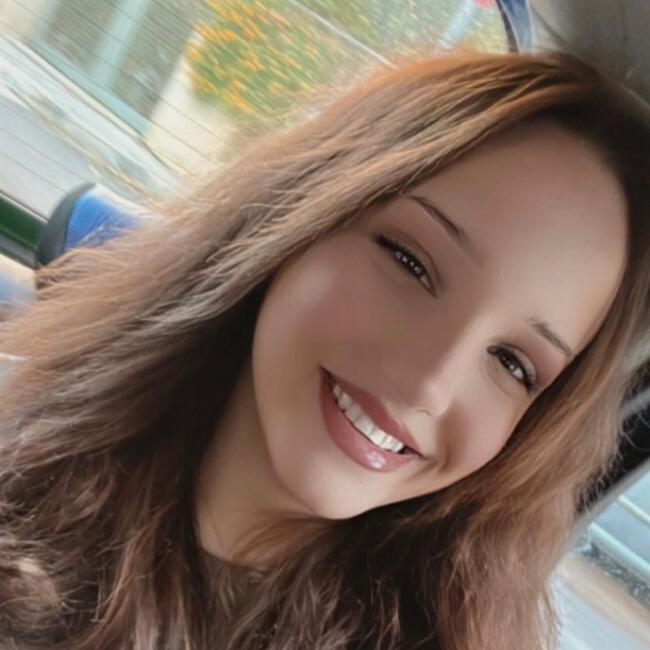 Babysitter in Agía Paraskeví (Αττική): Εύη