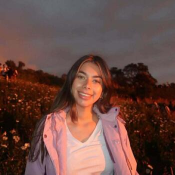 Baby-sitter in Vancouver: Emilia