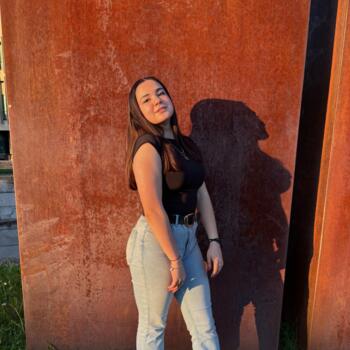 Nanny in Mutilva Baja: Nadia