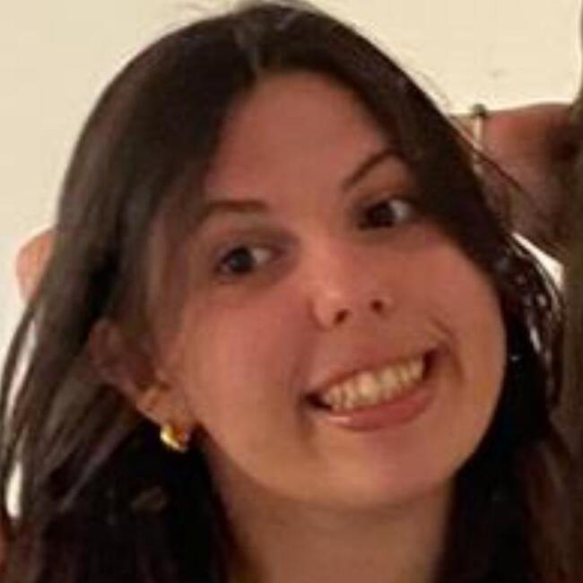 Babysitter in Almada: Rafaela