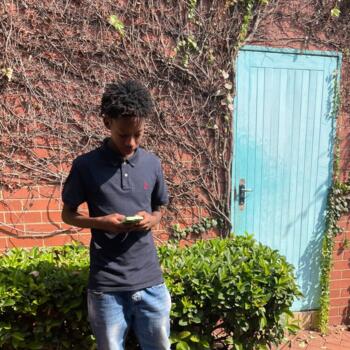 Babysitter in Centurion: Tefello