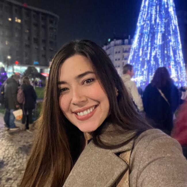 Babysitter in Derio: Natalia