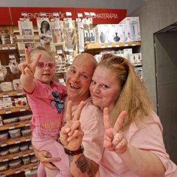 Nanny munka Százhalombatta területén: bébiszitter munka Henrietta