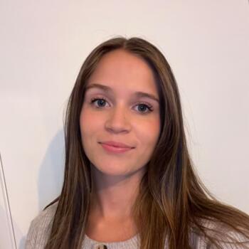 Babysitter in Aalter: Dina
